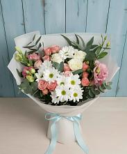 Букет цветов из:  Розы, Лизиантусы и Хризантемы в Мензелинске
