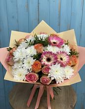 Букет цветов из:  Розы, Герберы и Хризантемы в Мензелинске