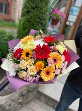 Букет цветов из:  Герберы, Ромашки, Хризантемы, Розы и Подсолнухи #REPLACE_PRED# Мензелинске