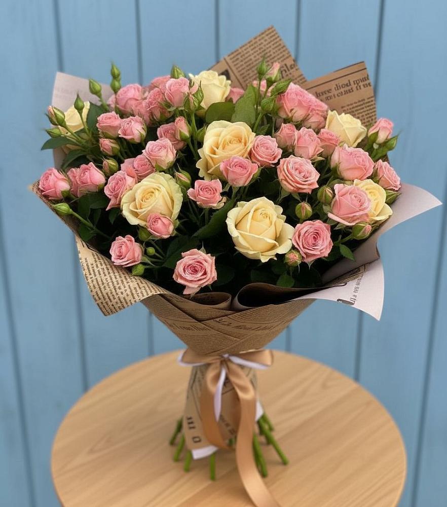 Букет цветов из: Розы в Мензелинске