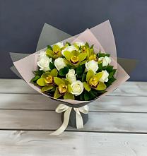 Букет цветов из:  Орхидеи и Розы в Мензелинске