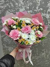 Букет цветов из:  Гвоздики, Орхидеи и Розы #REPLACE_PRED# Мензелинске