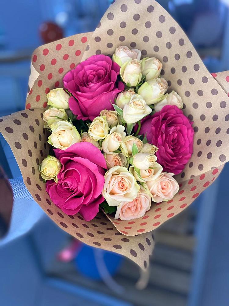 Букет цветов из: Розы в Мензелинске