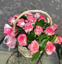 Цветочная композиция из Розы в корзине #REPLACE_PRED# Мензелинске