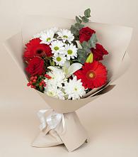 Букет цветов из:  Розы, Хризантемы, Герберы и Лилии в Мензелинске