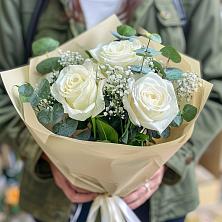 Букет цветов из:  Розы в Мензелинске