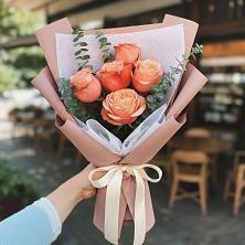 Букет цветов из:  Розы в Мензелинске