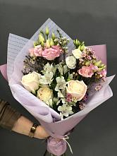 Букет цветов из:  Альстромерии, Розы и Лизиантусы #REPLACE_PRED# Мензелинске