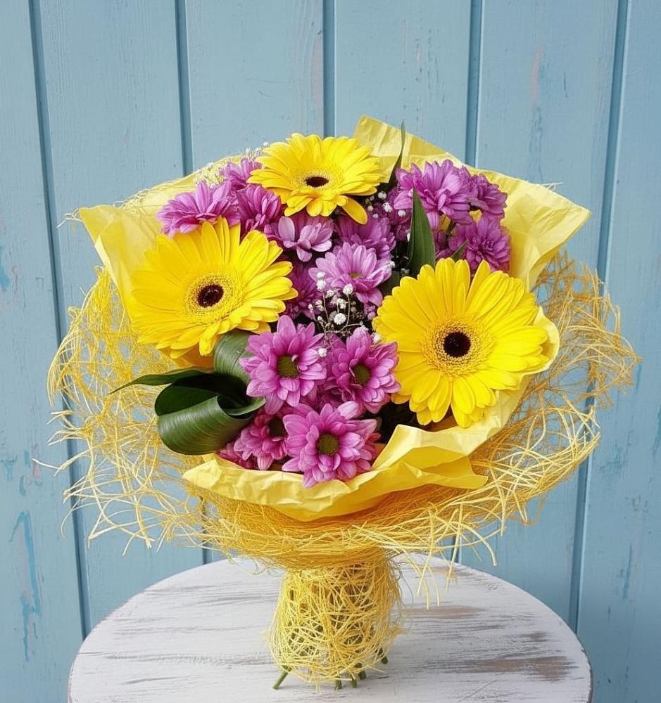 Букет цветов из: Хризантемы и Герберы в Мензелинске