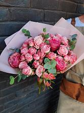 Букет цветов из:  Розы в Мензелинске