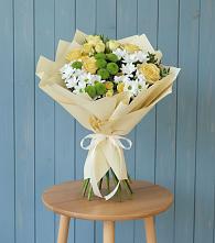 Букет цветов из:  Хризантемы и Розы в Мензелинске