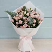 Букет цветов из:  Розы #REPLACE_PRED# Мензелинске