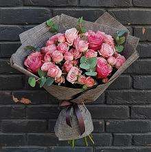 Букет цветов из:  Розы в Мензелинске